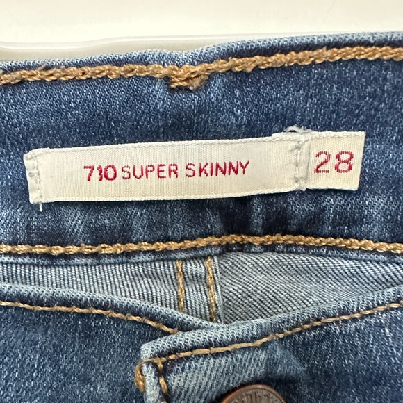 Levi’s 710 Super Skinny Jeans - Picture 3 of 4